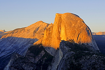 Half Dome in the last evening light, seen from Glacier Point, Yosemite National Park, California, USA, North America