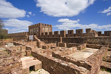 Silves Moorish Castle, Silves, Algarve, Portugal, Europa