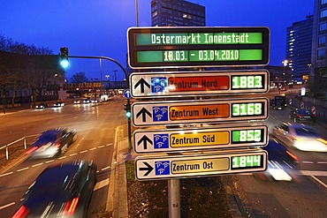 Car-Park Routing System, all inner city parking decks are linked, free parking spaces are shown, Essen, North Rhine-Westphalia, Germany, Europe