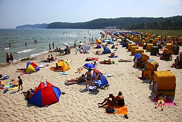 Beach in the seaside resort and spa town of Binz, Ruegen island, Mecklenburg-Western Pomerania, Germany, Europe