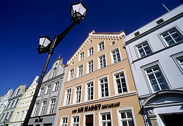 Historic houses at the market square, recently renovated, Wismar, Mecklenburg-Western Pomerania, Germany, Europe