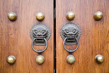 Entrance gate of the Jing An Temple, Jing An District, Shanghai, China, Asia