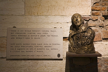 Shakespeare bust and a quote from Romeo and Juliet, Verona, Veneto, Italy, Europe