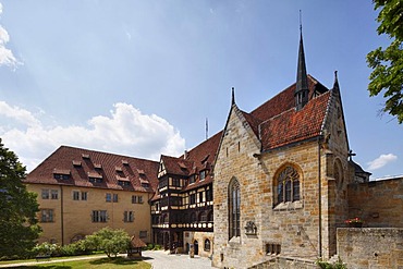 Inner courtyard with the Princes' residence, fountains and a chapel, Veste Coburg Castle, Upper Franconia, Franconia, Bavaria, Germany, Europe