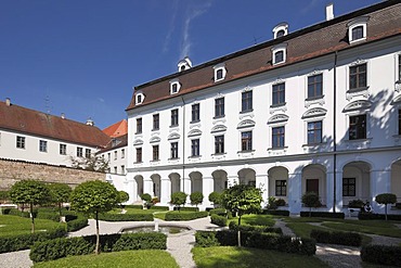 Garden of the Schaezlerpalais mansion, Augsburg, Schwaben, Bavaria, Germany, Europe