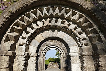 Nuns church, Clonmacnoise Monastery, County Offaly, Leinster, Republic of Ireland, Europe