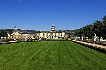 Front view of Schloss Karlsruhe castle with Schlossplatz castle square, Schlossbezirk 10, Karlsruhe, Baden-Wuerttemberg, Germany, Europe