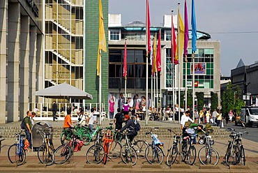 Bicycles at the World Trade Center, WTC tower at the Beursplein, Rotterdam, Zuid-Holland, South-Holland, Netherlands, Europe