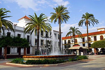 Square with fountain and palm trees, old town of Lepe, Costa de la Luz, Huelva region, Andalusia, Spain, Europe