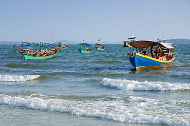 Fishing boats on Ochheuteal Beach, Sihanoukville, Cambodia, Indochina, Southeast Asia