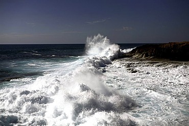 Breaking coastal wave, Western Australia, Australia