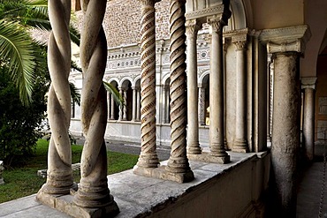 Columns, arcades, cloister, Basilica San Giovanni in Laterano, Rome, Lazio, Italy, Europe