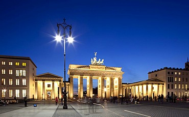 Brandenburg Gate, Pariser Platz square, Berlin-Mitte, Berlin, Germany, Europe