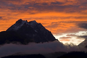 Hundskopf Mountain in front of Kleiner and Grosser Bettelwurf Mountains, seen from Schwaz, Karwendel, Tyrol, Austria, Europe