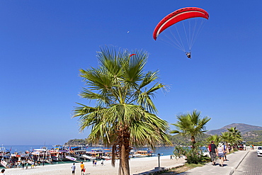 Paraglider, Oludeniz or Olu Deniz Bay near Fethiye, west coast, Turkey, Asia