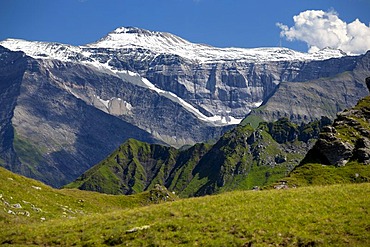 Buendner Vorab Mountain in the Glarus Alps, Canton of Glarus, Switzerland, Europe