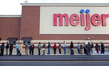 Unemployed residents of the Detroit area lined up to apply for 200 jobs at a new Meijer store, Rochester Hills, Michigan, USA