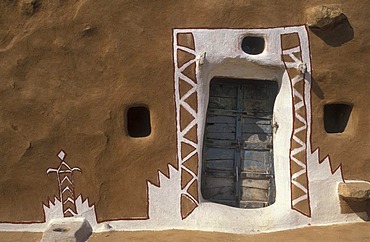 Front door, painted facade of a house, Thar Desert, Rajasthan, India, Asia