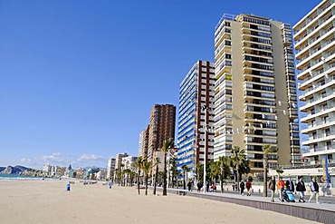 Promenade, skyscrapers, Playa de Levante, Levante beach, Benidorm, Costa Blanca, Alicante province, Spain, Europe