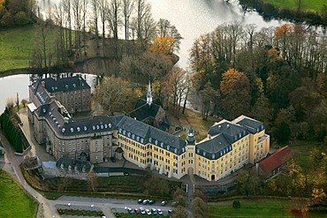 Aerial view, Wasserschloss Niederrhein moated castle, manor, Haus Aspel monastery, school, Rees, Niederrhein region, North Rhine-Westphalia, Germany, Europe