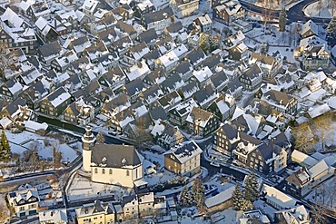 Aerial photo, half-timbered houses in the snow in winter, Freudenberg, North Rhine-Westphalia, Germany, Europe