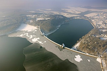 Aerial photo, Moehne Dam and Moehnesee Reservoir with ice, snow, winter, North Rhine-Westphalia, Germany, Europe