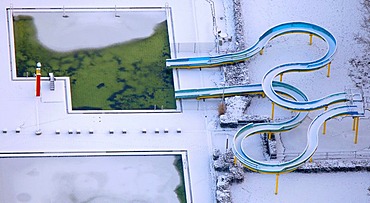 Aerial photo, swimming pool in the snow, Hamm, Ruhr area, North Rhine-Westphalia, Germany, Europe