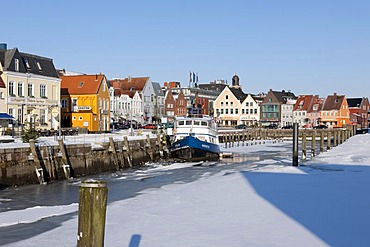 Frozen inland port, Husum, North Sea, North Frisia, Schleswig Holstein, northern Germany, Europe