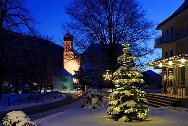 Parish church Saint Kilian with Christmas tree, Bad Heilbrunn, Upper Bavaria, Germany, Europe