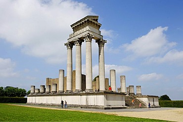 Hafentempel, temple of the harbor, reconstruction, Archaeolgical Park Xanten, North Rhine-Westfalia, Germany, Europe