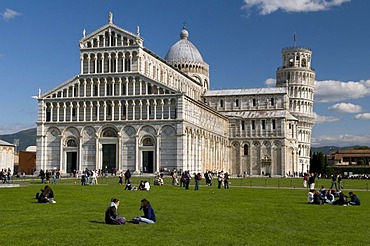 Cathedral of Santa Maria Assunta and Campanile Leaning Tower, UNESCO World Heritage, Pisa, Tuscany, Italy, Europe