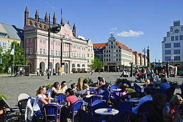 Neuer Markt square and town hall, sidewalk cafe, old town, Hanseatic city of Rostock, Mecklenburg-Western Pomerania, Germany, Europe