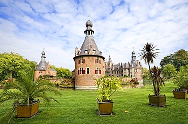 Ooidonk Castle, Deinze, Bachte Maria Leerne, Belgium, Europe