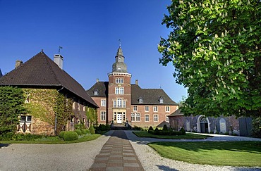 Haus Sandfort or Schloss Sandfort moated castle in Olfen-Vinum, Muensterland region, North Rhine-Westphalia, Germany, Europe