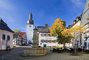 Schlossstrasse street, Alter Markt square with Georgsturm bell tower, Arnsberg, North Rhine-Westphalia, Germany, Europe