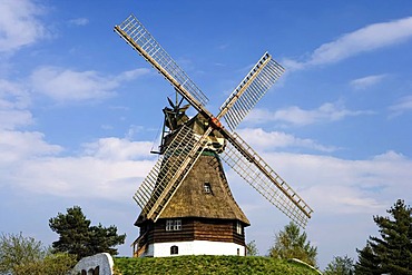 Windmill in the Internationales Wind- und Wassermuehlen-Museum international wind and water mill museum in Gifhorn, Lower Saxony, Germany, Europe