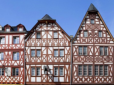 Half-timbered houses, Hauptmarkt central square, Trier, Rhineland-Palatinate, Germany, Europe