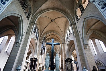 Interior view of "Liebfrauen-Basilika", cathedral of Trier, Rhineland-Palatinate, Germany, Europe