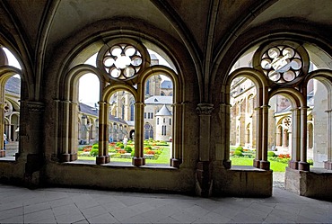 Atrium of "Liebfrauen-Basilika", cathedral of Trier, Rhineland-Palatinate, Germany, Europe