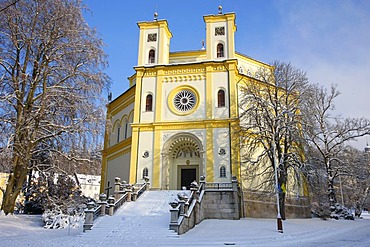 Church, wintery, Marianske Lazne, Czech Republic, Europe