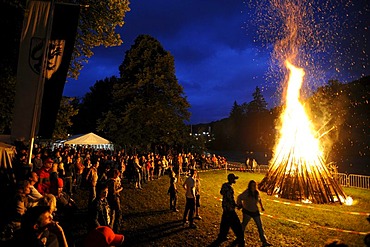 Johannifeuer bonfire at midsummer, solstice, in Wolfratshausen, Bad Toelz - Wolfratshausen district, Upper Bavaria, Bavaria, Germany, Europe