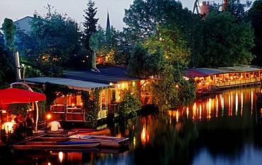 Freischwimmer, cafe, restaurant, lounge and venue, on converted houseboats, Spree river, Kreuzberg district, Berlin, Germany, Europe