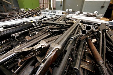 Illegal private arms, delivered and collected at the Landesamt fuer Zentrale Polizeiliche Dienste, Central Institute for Police Equipment and Technical Service, LZPD, North Rhine-Westphalia, Germany, Europe