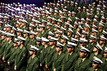 Swearing-in ceremony of 1100 policemen and policewomen to the NRW Police Force, Class of 2009, Duesseldorf, North Rhine-Westphalia, Germany, Europe