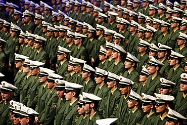 Swearing-in ceremony of 1100 policemen and policewomen to the NRW Police Force, Class of 2009, Duesseldorf, North Rhine-Westphalia, Germany, Europe