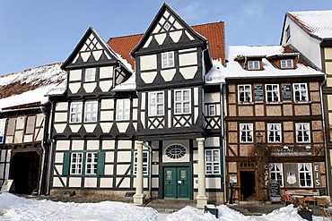 Klopstock museum, historic half-timbered houses, snow-covered, castle hill, Quedlinburg, Harz, Saxony-Anhalt, Germany, Europe