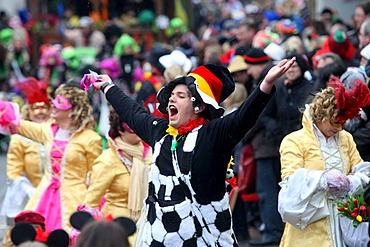 Carnival parade on Fat Thursday in Muelheim-Kaerlich, Rhineland-Palatinate, Germany, Europe