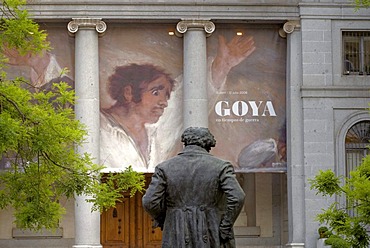 Francisco Goya sculpture in front of the Prado Museum, with painting The Shooting of the Rebels from 3 May 1808, Madrid, Spain, Europe