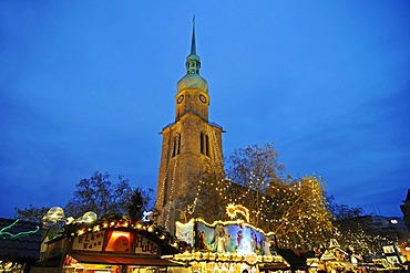 Reinoldikirche, Church of St. Reinoldus, Christmas market, Dortmund, North Rhine-Westphalia, Germany, Europe