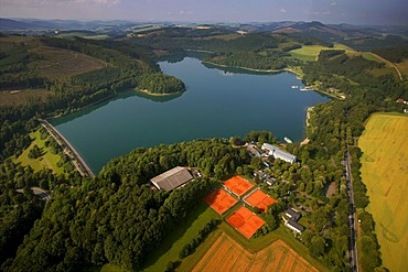 Aerial view, Hennesee lake, tennis courts, Berghausen, Meschede, Sauerland region, North Rhine-Westphalia, Germany, Europe